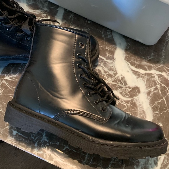 Manmade lace-up men boots. Very comfortable. - Picture 4 of 6